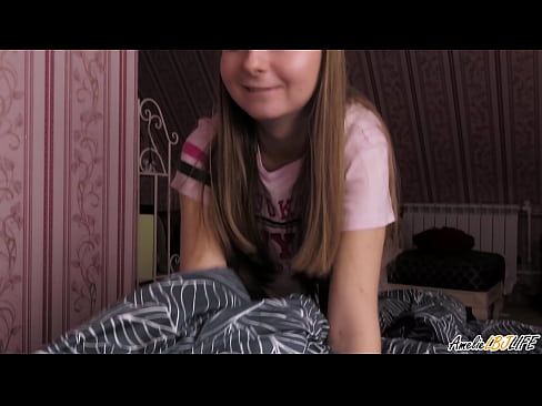 ❤️ Blondie анын BFF анын терең соруп жана анын оозуна сперма алат Порно видео ky.xxxomg.ru ❌️